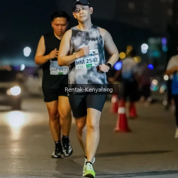 Runner Photo 3434773