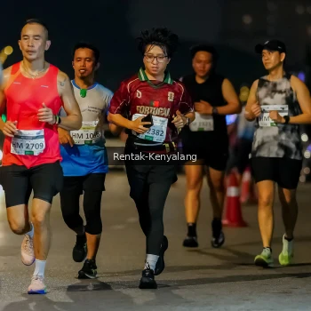 Runner Photo 3434778