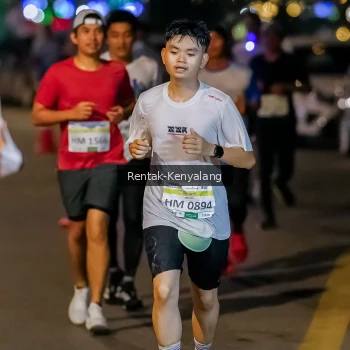 Runner Photo 3434856