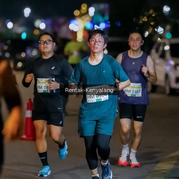 Runner Photo 3434863