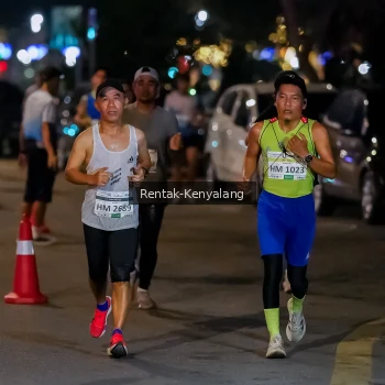 Runner Photo 3434873