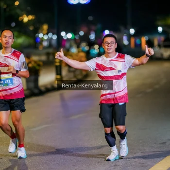 Runner Photo 3434979