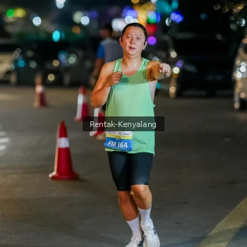 Runner Photo 3435004