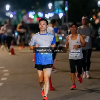 Runner Photo 3435019
