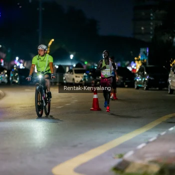 Runner Photo 3435022