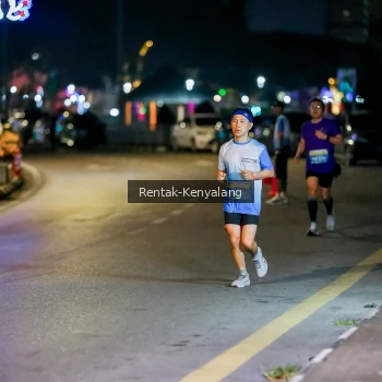 Runner Photo 3435026