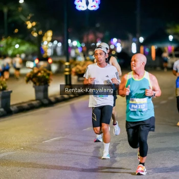 Runner Photo 3435035