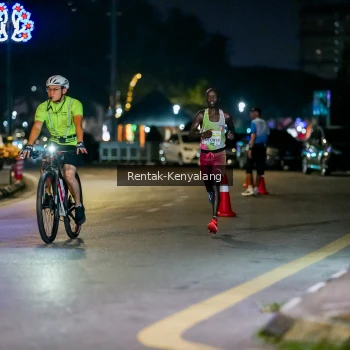 Runner Photo 3435043
