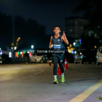 Runner Photo 3435055