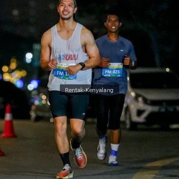 Runner Photo 3435077
