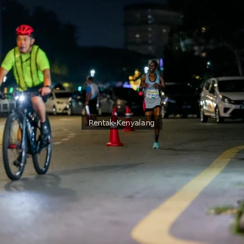 Runner Photo 3435080