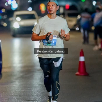 Runner Photo 3435116