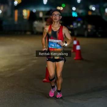 Runner Photo 3435165