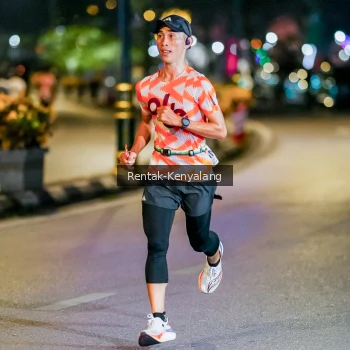 Runner Photo 3435172