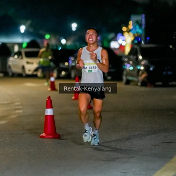 Runner Photo 3435175