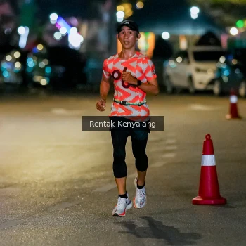 Runner Photo 3435177