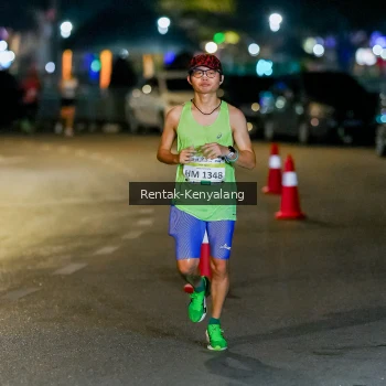 Runner Photo 3435184