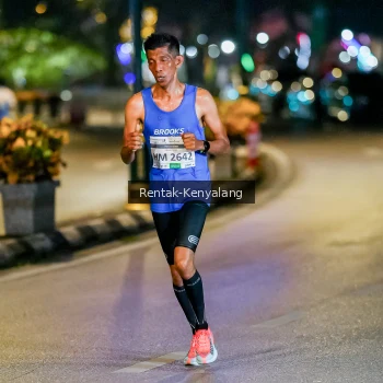 Runner Photo 3435191