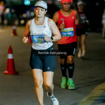 Runner Photo 3435193