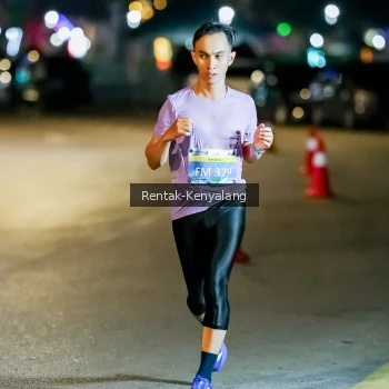 Runner Photo 3435214
