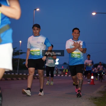 Runner Photo 3435232