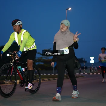 Runner Photo 3435234