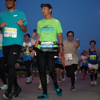 Runner Photo 3435246