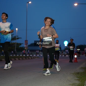 Runner Photo 3435257