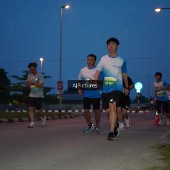 Runner Photo 3435261