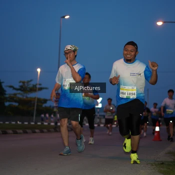 Runner Photo 3435266