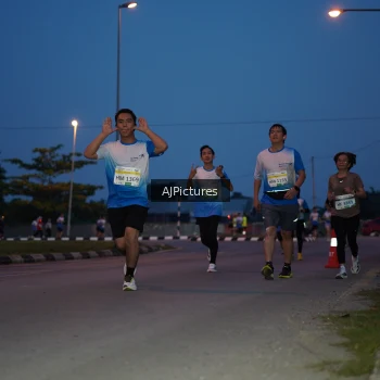 Runner Photo 3435274