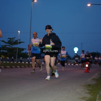 Runner Photo 3435276