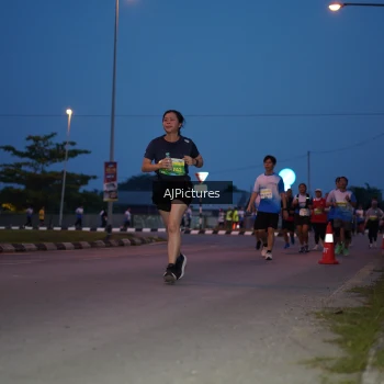 Runner Photo 3435282