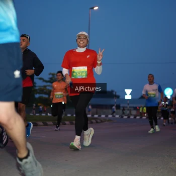 Runner Photo 3435290
