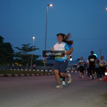 Runner Photo 3435294