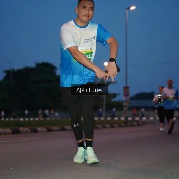 Runner Photo 3435295