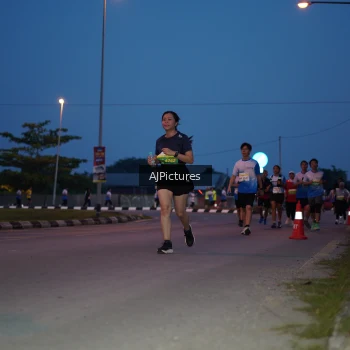 Runner Photo 3435298