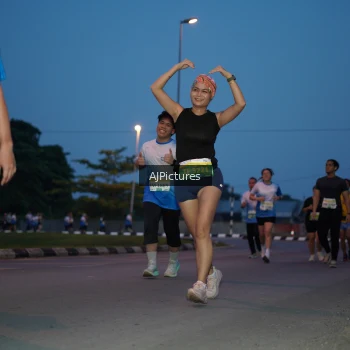 Runner Photo 3435334