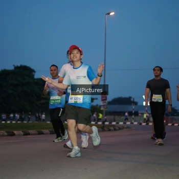 Runner Photo 3435337