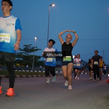 Runner Photo 3435340