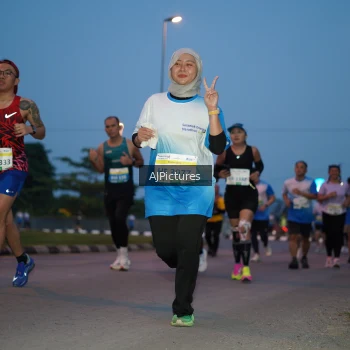 Runner Photo 3435445