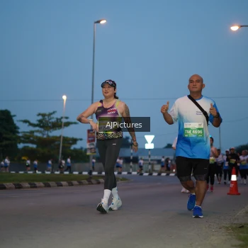 Runner Photo 3435448