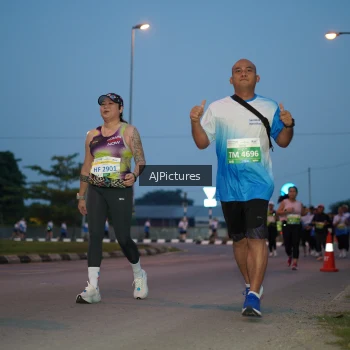 Runner Photo 3435454