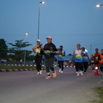 Runner Photo 3435467