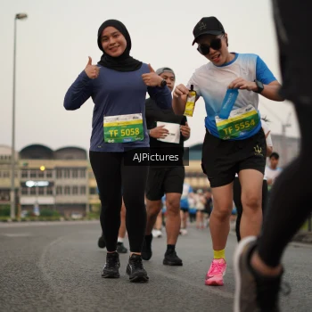 Runner Photo 3435769