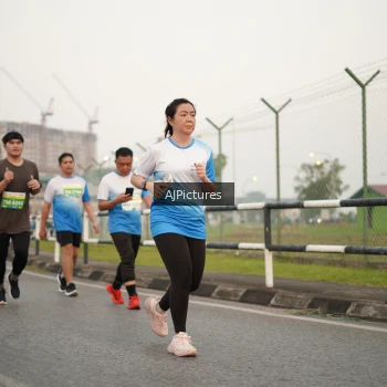 Runner Photo 3436064