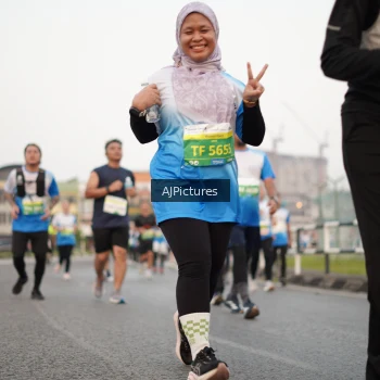 Runner Photo 3436179