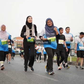 Runner Photo 3436180