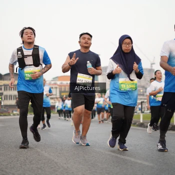 Runner Photo 3436186