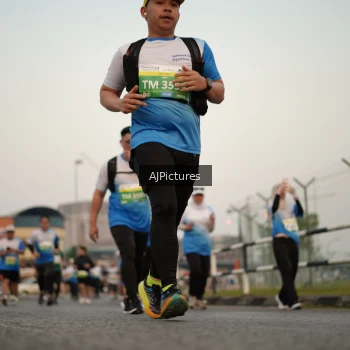 Runner Photo 3436357